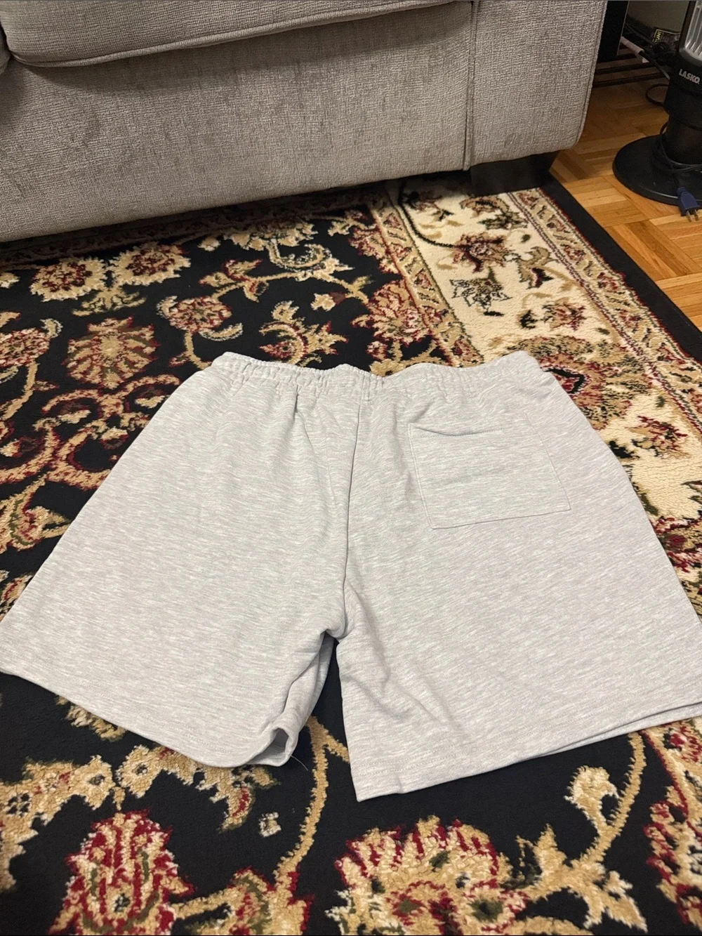 Arjen Kroos light gray
